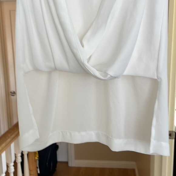 BCBGMAXAZRIA
Sayge Sleeveless Faux-Wrap Blouse, White Size Small - Picture 5 of 9